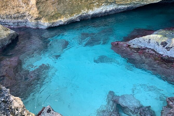 Aruba Northcoast UTV Afternoon Tour - Tres Trapi: three steps to a tiny cove