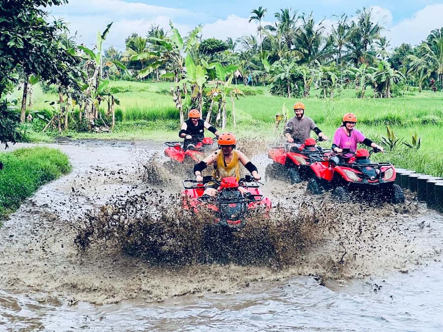 Bali: Ubud ATV Quad Bike, Jungle Swing & Rice Terrace Tour - The Guides Make the Long Day Easier