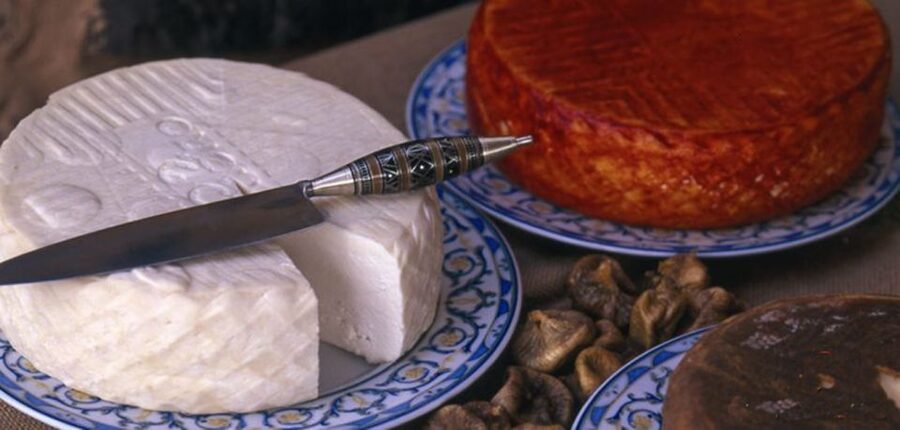Caleta De Fuste: Guided Buggy Explorer Tour - The goat farm and artisan cheese stop