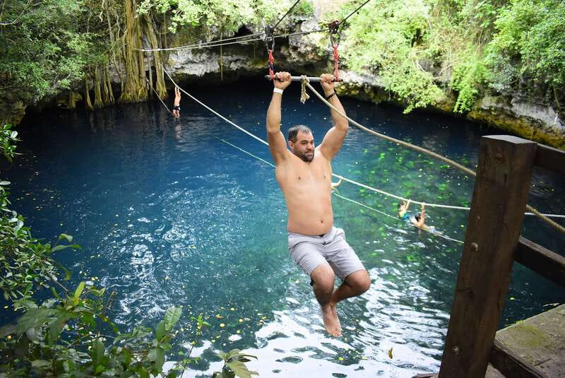 Cancún: Extreme Buggy Adventure with Ziplines & Cenote - Guides and group atmosphere