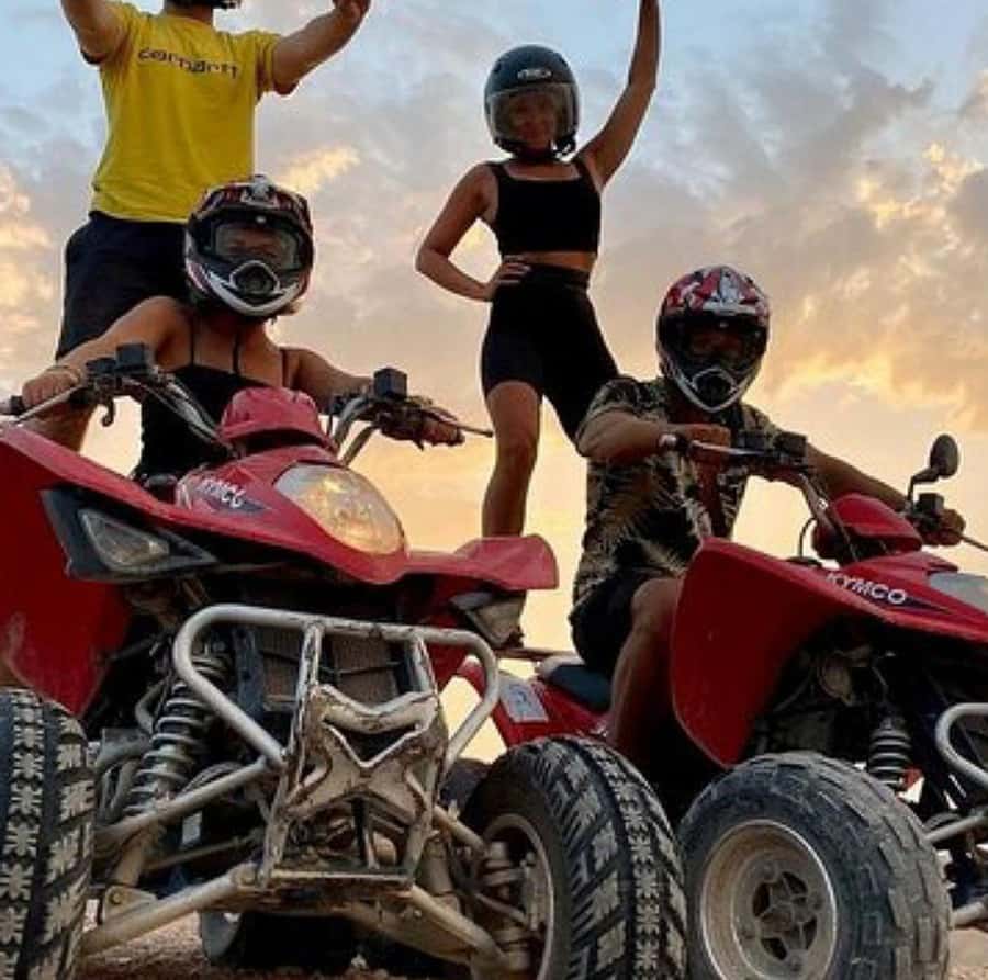 Dinner show in agafay Desert 1h quad bike & 20 min camels - The Camel Ride at Sunset