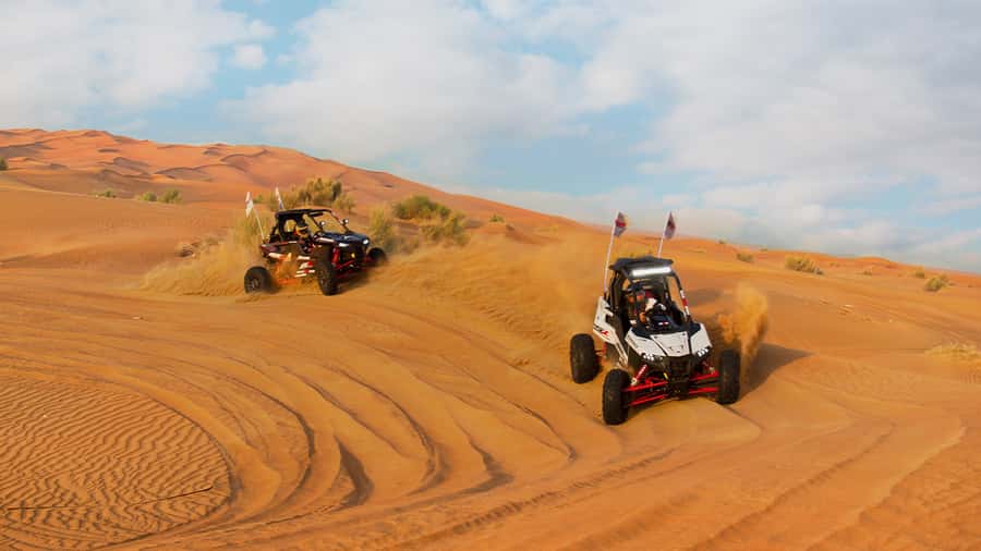 Dubai: Self-Drive 4WD Dune Buggy Guided Desert Adventure - One hour or two hours?