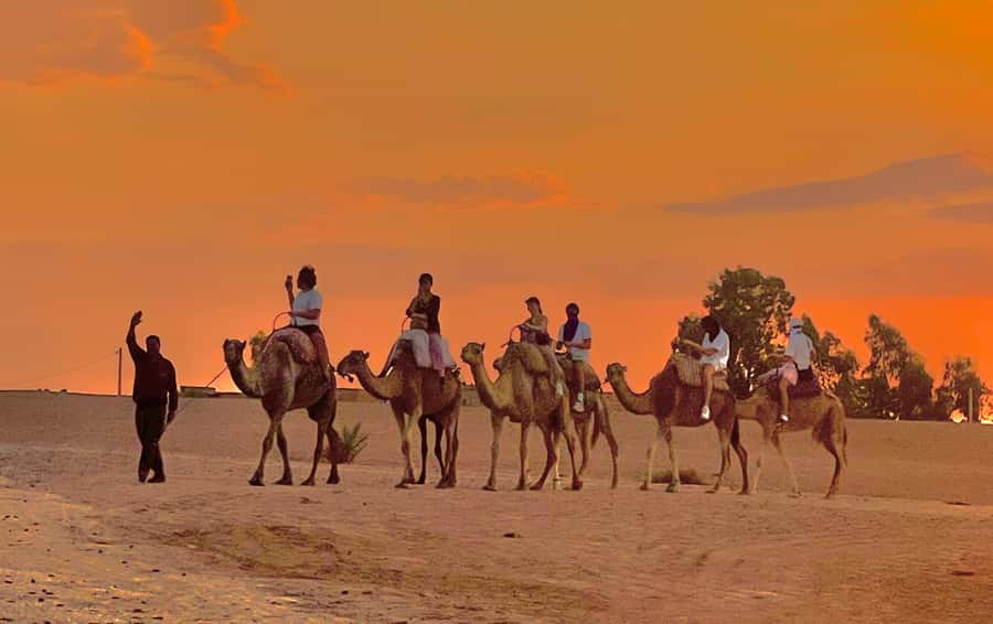 Evening Marrakech: Agafay Desert Quad , Camel & Dinner Shows - What to bring for a smoother evening