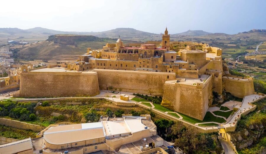 From Malta: Gozo 4x4 Buggy Tour with Lunch and Transfers - Lunch with Gozitan wine