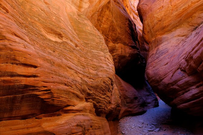 Great Chamber/Peekaboo Slot Canyon UTV Tour 4hrs - The UTV ride across rough southern Utah terrain