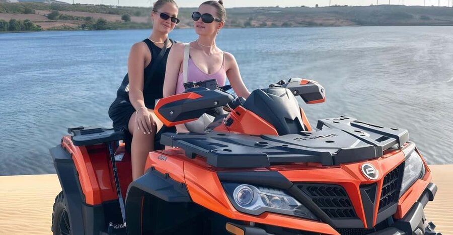 Ho Chi Minh: Day trip to Mui Ne With ATV Quad & Private Jeep - A quick photo stop at Hon Rom Beach