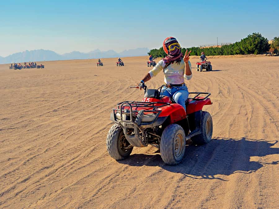 Hurghada: Safari Jeep, Quad, Buggy, Camel Ride & BBQ Dinner - The 40-minute quad bike ride