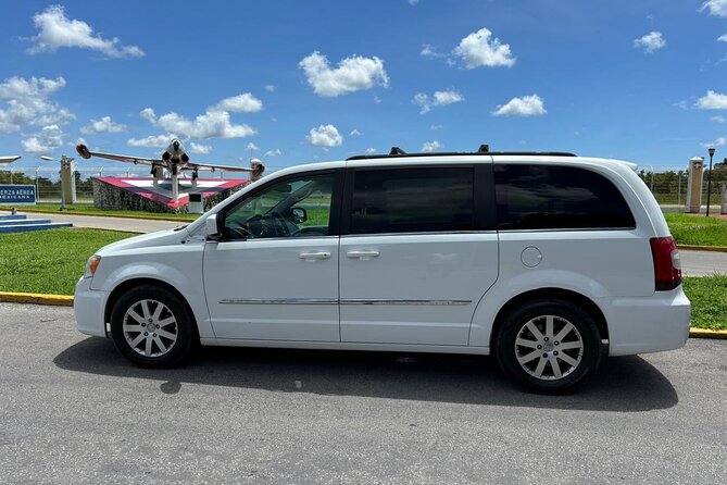 Jeep, Buggy, and Minivan Rentals in Cozumel - Vehicle condition deserves a quick inspection
