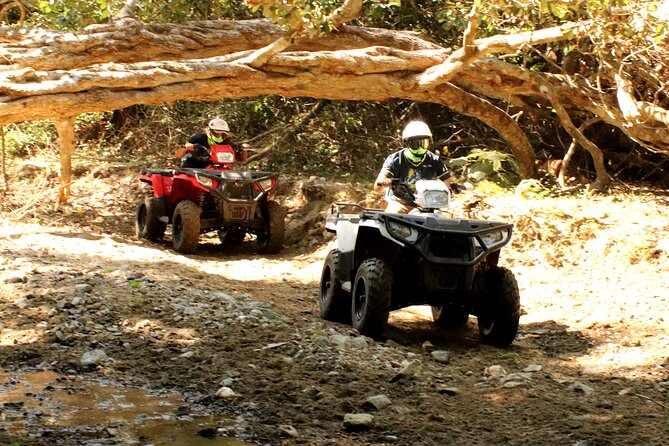 Jungle Single ATV Tour "El Mirador" - The ranch briefing and safety gear