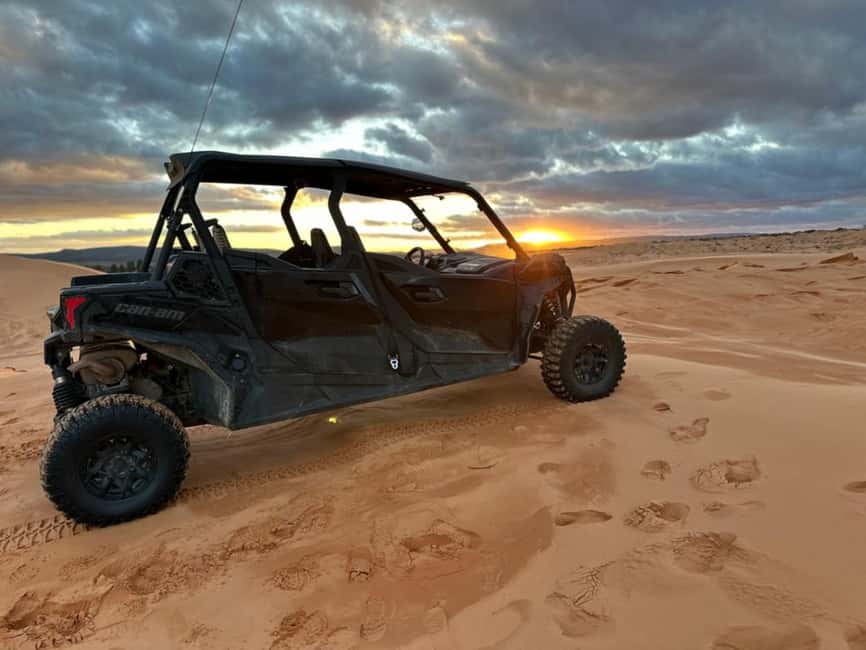 Kanab: Coral Pink Sand Dunes Sunset UTV, S’mores and Stars - Thirty minutes for sand sledding and sandboarding