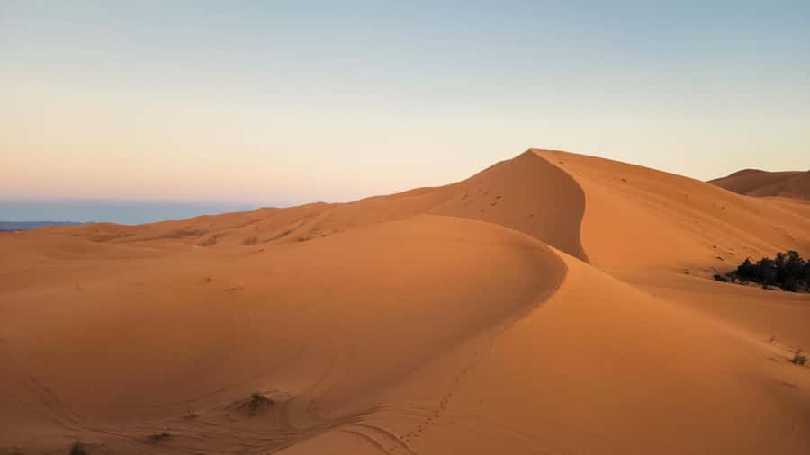 Marrakech: 3Day Luxurious Merzouga Tour w/ Camel&Quad Option - Day one: crossing the High Atlas to Ait Ben Haddou