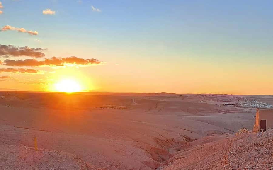 Marrakech: Agafay Desert Quad Bike Tour with Moroccan Tea - Viewpoints, photographs, and the tea stop