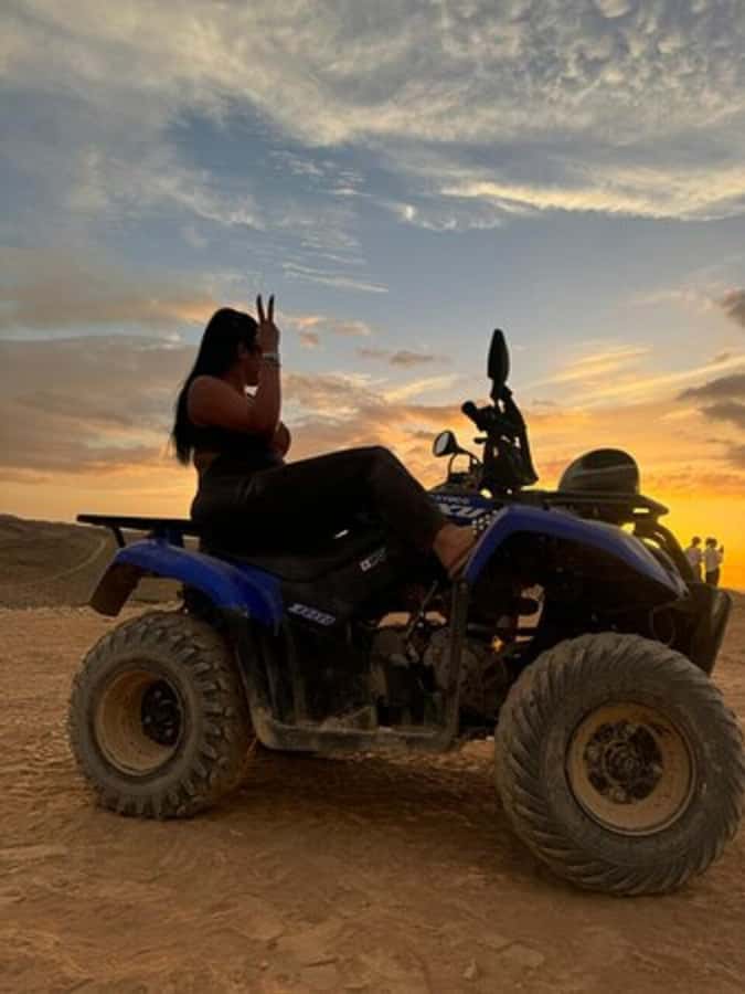 Marrakech: Agafay Desert Quad Biking with Dinner & Show - Music, Berber performance, and the fire show
