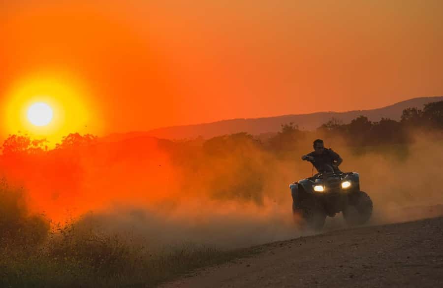 Marrakech: Agafay Desert Tour Quad bike & Dinner fire show - Camel riding at sunset
