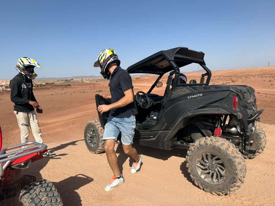 Marrakech: Quad bike adventure in the desert with views of the Palmeraie - Riding between palms, dust, and villages
