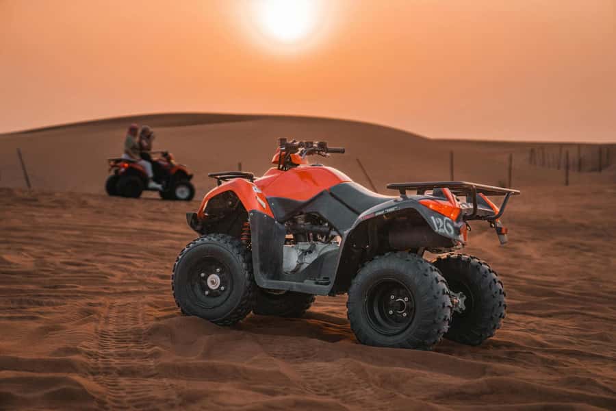 Marrakech : Quad Bike and Camel Ride with dinner in Agafay - Sunset over a stony desert