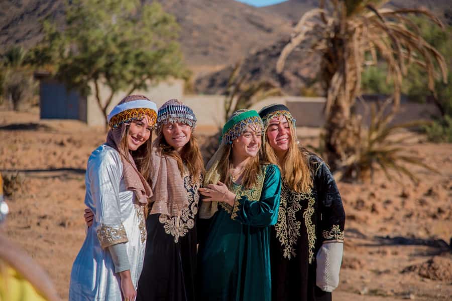 Marrakech to Fes: 3-Day Merzouga Desert Camel & Sandboarding - Day 1: Tizi n’ Tichka Pass and Ait Benhaddou
