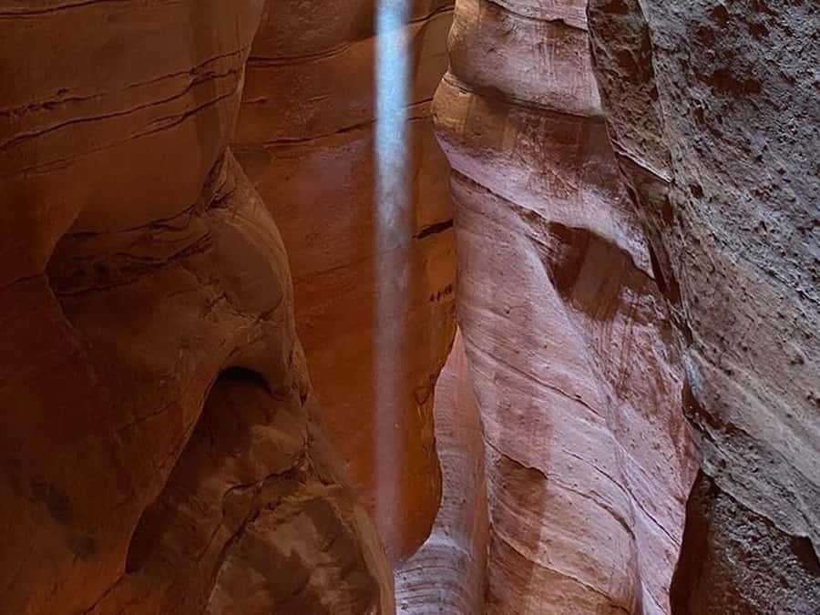 Orderville: East Zion Slot Canyons Award-Winning UTV Tour - Taking better photos in the narrow red rock