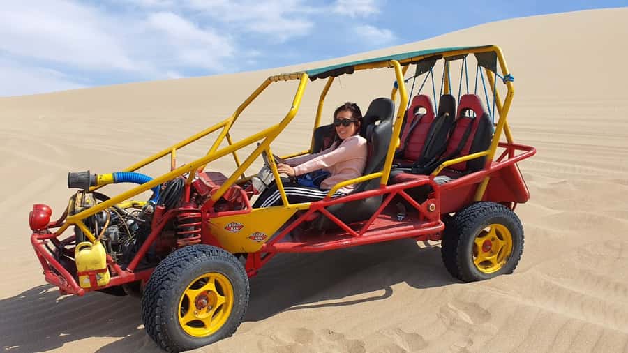 Paracas or Pisco: Private Huacachina Oasis Tour & Buggy Ride - One hour of dune buggy driving