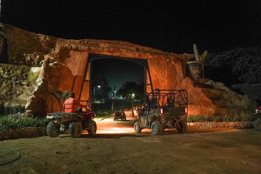 Punta Cana: Sunset Buggy Tour With Cave Swim and Dance Show - Choosing a buggy or safari truck