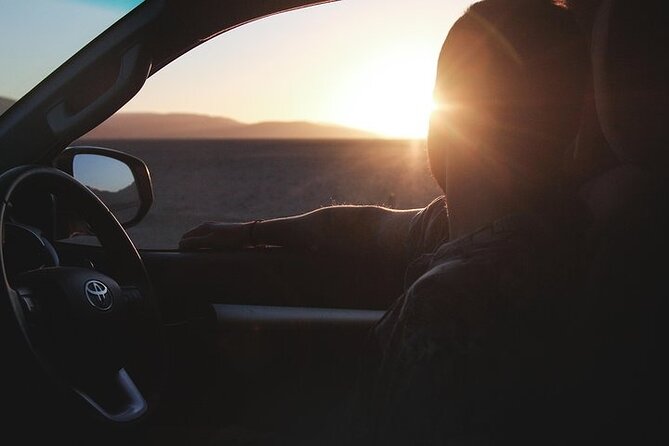 Qatar Sunset Desert Safari: Dune Bashing & Golden Sands Adventure - Sunset at Khor Al Adaid and the Saudi border