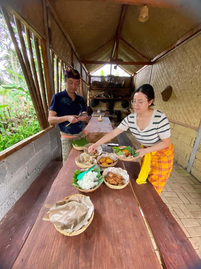 Quad ride, waterfalls & aunthentic cooking class in munduk - What to pack for a muddy mountain day