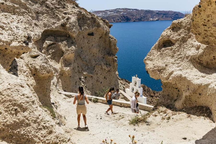 Santorini: ATV Quad Bike Tour with Lunch and Pickup - Meeting the guide at noon in Fira