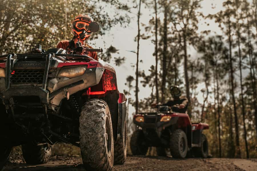 Single-seat ATV Adventure - 1 Hour - Starting with the safety briefing and gear