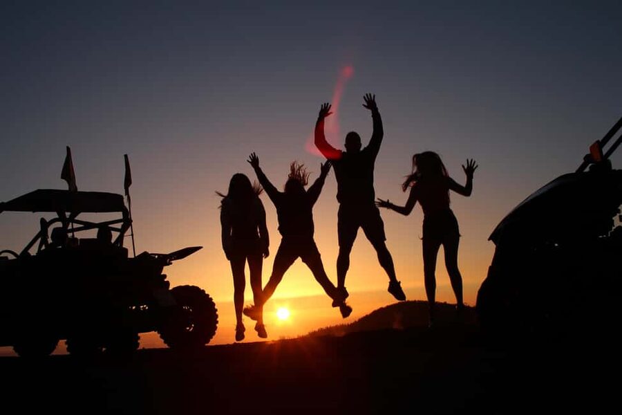 Tenerife: Sunset - 3H Buggy tour of Teide - Guides, languages, and group atmosphere