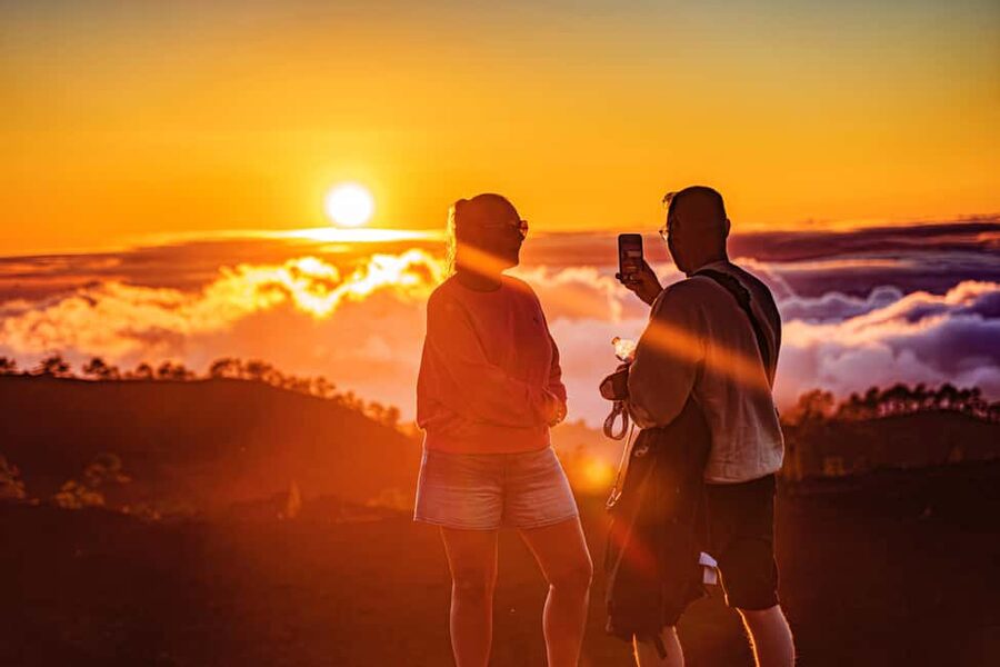 Tenerife: Teide Mountain On-Road Guided Quad Tour with drink - Guides, group size, and the human side