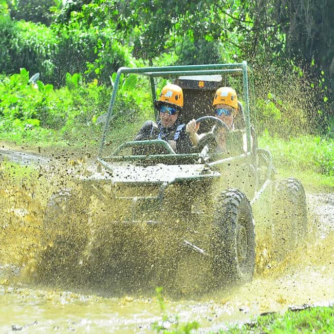 Tour in buggy half-day and beach cenote :Punta Cana - The first stop: a typical Dominican house