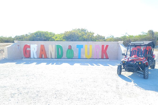 Trail Master UTV, 4 Seater - Grand Turk - A flexible route around a small island